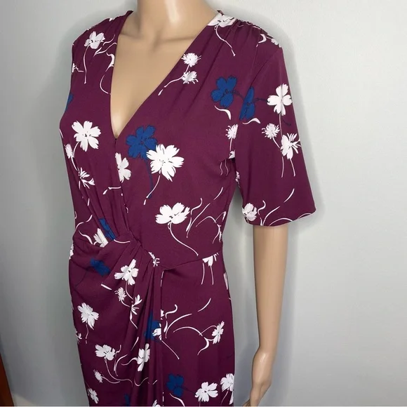 Banana Republic Multicolored Floral V-Neck Short Sleeve Pullover Midi Dress - Picture 5 of 7